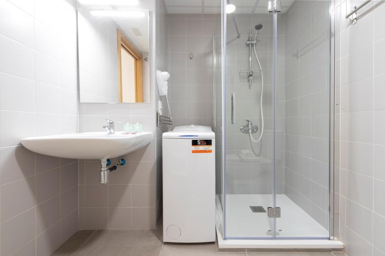 Apartmán Dobo Madrid Anr1 Exteriér fotografie