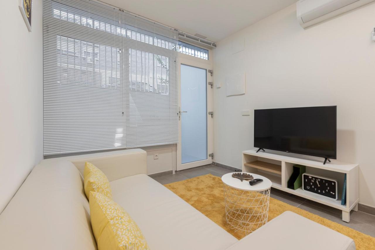 Apartmán Dobo Madrid Anr1 Exteriér fotografie